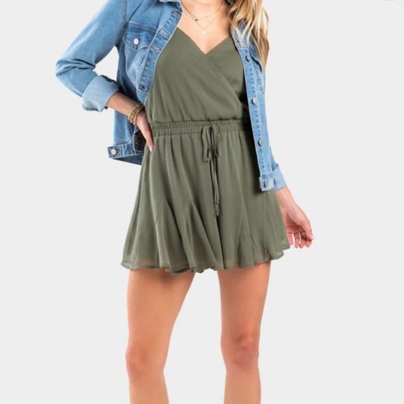 Green Romper - Picture 4 of 4